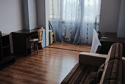 Apartament cu 2 camere decomandat în Basarabia