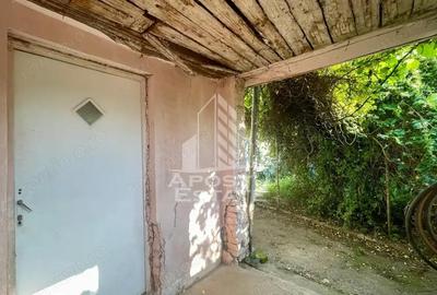 Casă cu 2 camere cu Teren 263 Mp în Bujac