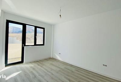 Apartament cu 6 camere decomandat în Hlincea - 9