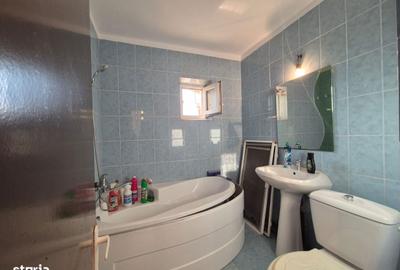 Apartament cu 3 camere decomandat în 9 Mai - 3