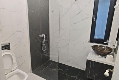 Casă cu 4 camere în Central - 1