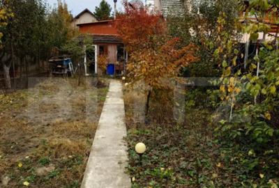 Casă cu 3 camere cu Canalizare în Bartolomeu - 1