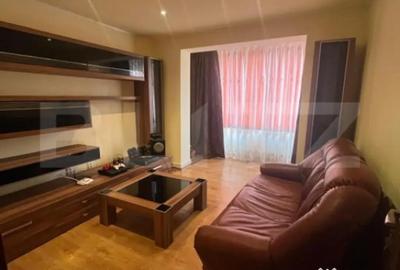 Apartament cu 3 camere semidecomandat, mobilat în Câmpia Turzii