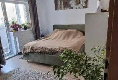 Apartament 3 camere, decomandat zona Tractorul - 1