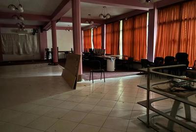 Spațiu comercial, de 280 mp, în Central - 2