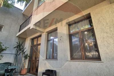 Vila cu 7 camere de vanzare in zona Brancoveanu