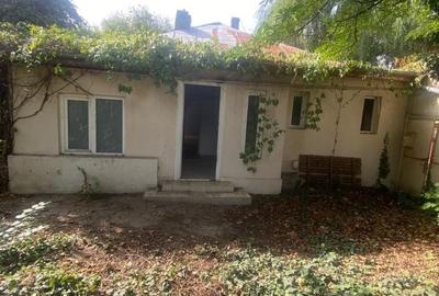 Casă cu 10 camere cu Canalizare în Pache Protopopescu - 2
