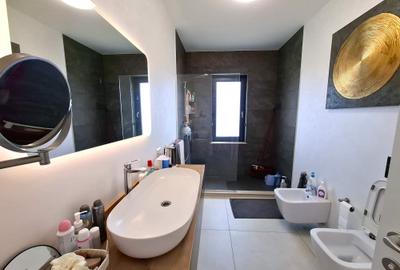 Casa ultramoderna cu finisaje top - 6