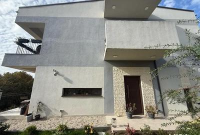 Casă cu 6 camere cu Canalizare în Dobroești - 5