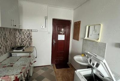 Vand garsoniera etaj 3 - 4