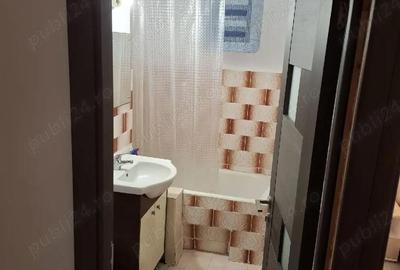 Apartament cu 3 camere decomandat în Dâmbovița - 8