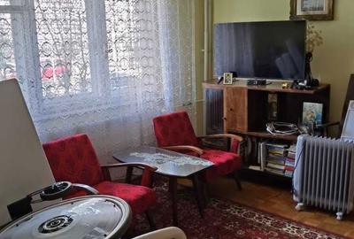 Apartament cu 3 camere semidecomandat în Central - 8