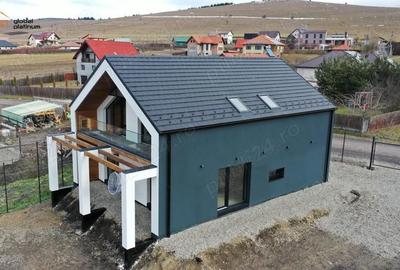 Casă cu 4 camere cu Teren 670 Mp în Leliceni - 2