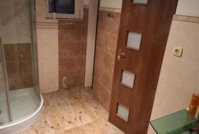 Casă cu 6 camere cu Canalizare în Central - 8