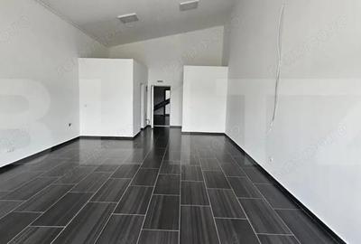 Spațiu comercial, de 2,351 mp, în Central - 1