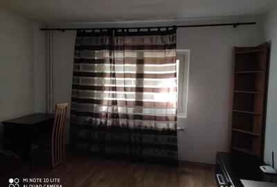 Garsonieră decomandată în Vitan - 5