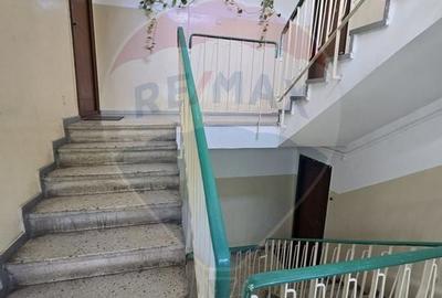 DE VANZARE Apartament cu 3 camere in zona Titan - 9