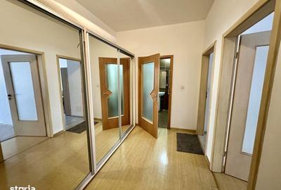 Apartament cu 3 camere, mobilat în Străulești
