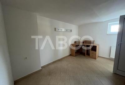 Birou, de 370 mp, în Ștrand - 7