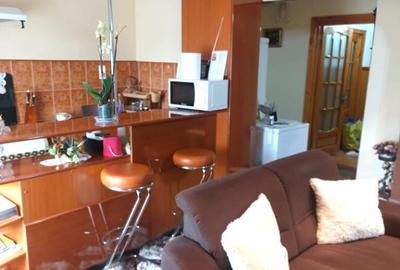 Apartament cu 3 camere decomandat în Central - 3