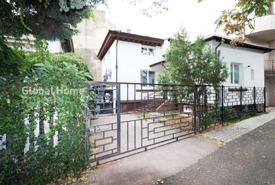 CASA GRADINA ICOANEI | An 2001 | 4 cam | 146 mp | RENOVATA RECENT | Str. ICOANEI - 1