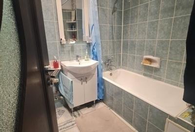 Gara- 2 camere- bloc 1984- etaj intermediar - 6