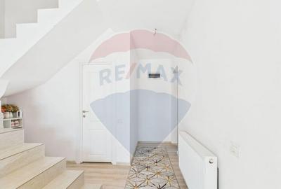 Duplex 85 mp utili, curte 200 mp vedere la lac ?i p?... - 19