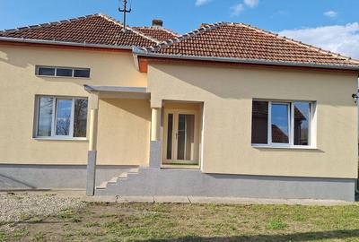 Casă cu 3 camere decomandat în Strei - 5