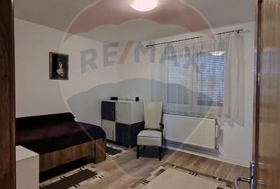Casă cu 4 camere în Central - 13