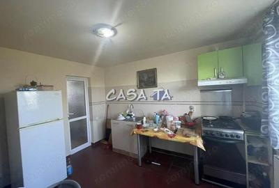 Casă cu 4 camere cu Canalizare în Primăverii - 9