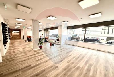 Birou, de 284 mp, în Central - 2