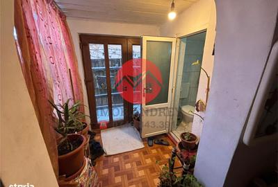Casă cu 3 camere cu Teren 198 Mp în Central - 2