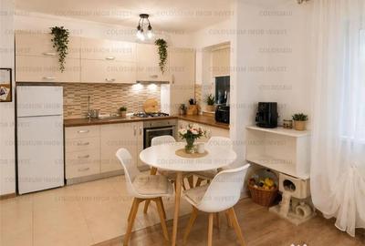 Apartament cu 2 camere decomandat în Tractorul
