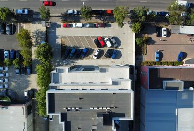 Penthouse cu 9 camere decomandat în Splaiul Unirii - 22