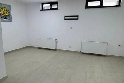 Casă în Apărătorii Patriei - 7