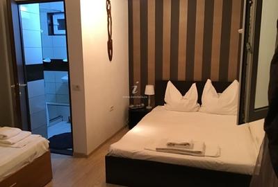 Casa de vanzare 11 camere , 10bai, teren 700mp - 1