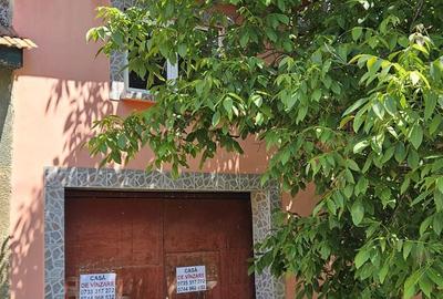 Casă cu 4 camere în Central - 2
