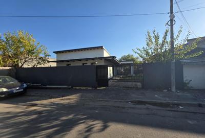 Casă individuală cu 4 camere cu Canalizare în Prelungirea Ghencea - 2