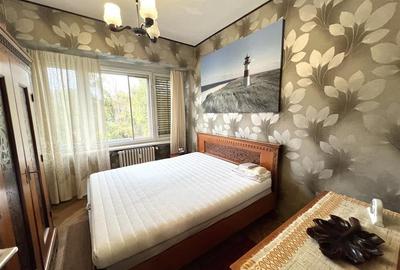 APARTAMENT CU 3 CAMERE | DE INCHIRIAT | PIATA 1 DECEMBRIE - 1