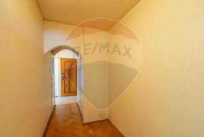 Apartament 3 camere zona 300, Micalaca, B-dul N. Titulescu - 14