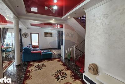 Casă cu 6 camere cu Teren 1000 Mp în Șcheia