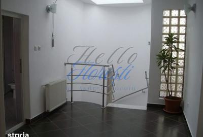 Casă cu 5 camere cu Teren 550 Mp în Plopilor - 2
