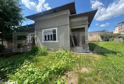 Casă cu 3 camere cu Teren 1111 Mp în Central