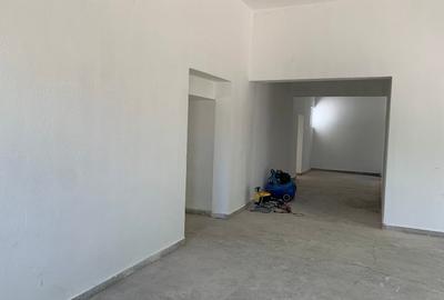 Spațiu industrial, de 330 mp, în Central - 10