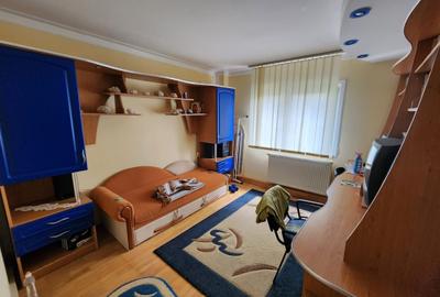 Apartament cu 3 camere în Central - 6