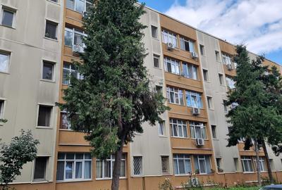 Garsonieră decomandată în Nord