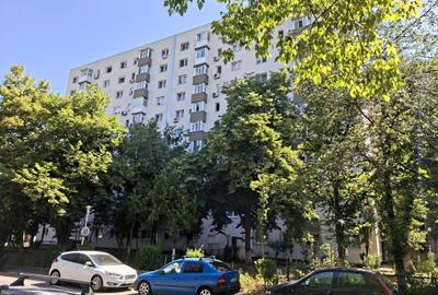 Apartament cu 2 camere decomandat în Drumul Taberei