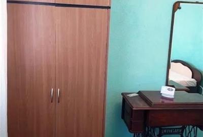 Apartament cu 2 camere semidecomandat, mobilat în Tractorul - 6