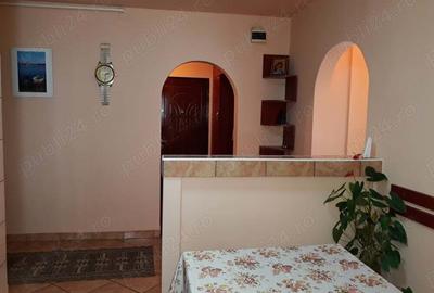 Inchiriez apartament 3 camere Sangeorgiu de Mure? - 1