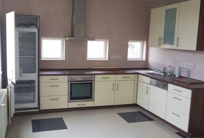 Casă cu 4 camere în Dumbrăvița - 6